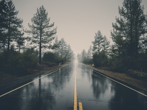 Prepara tu coche para conducir con lluvias intensas