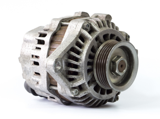 alternador-coche Diferencias entre el alternador y la batería