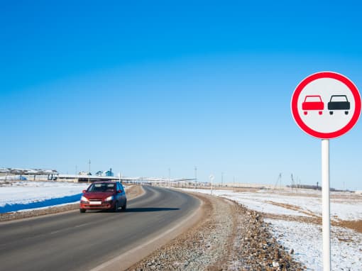 Adelantamientos en carretera seguros Adelantamientos en carretera seguros
